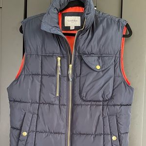 Puffer jacket vest